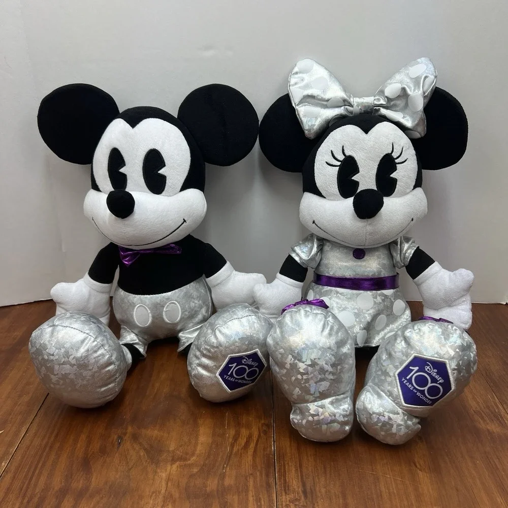 Disney 100 Years of Wonder Mickey & Minnie Mouse Plush Set 18